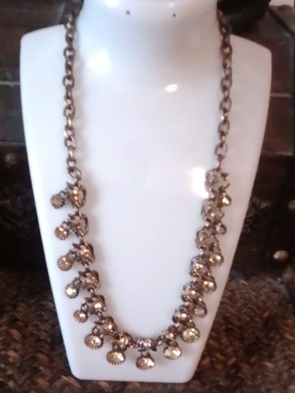 Vintage-Style Gold Crystal Drop Necklace - Women's Jewelry
